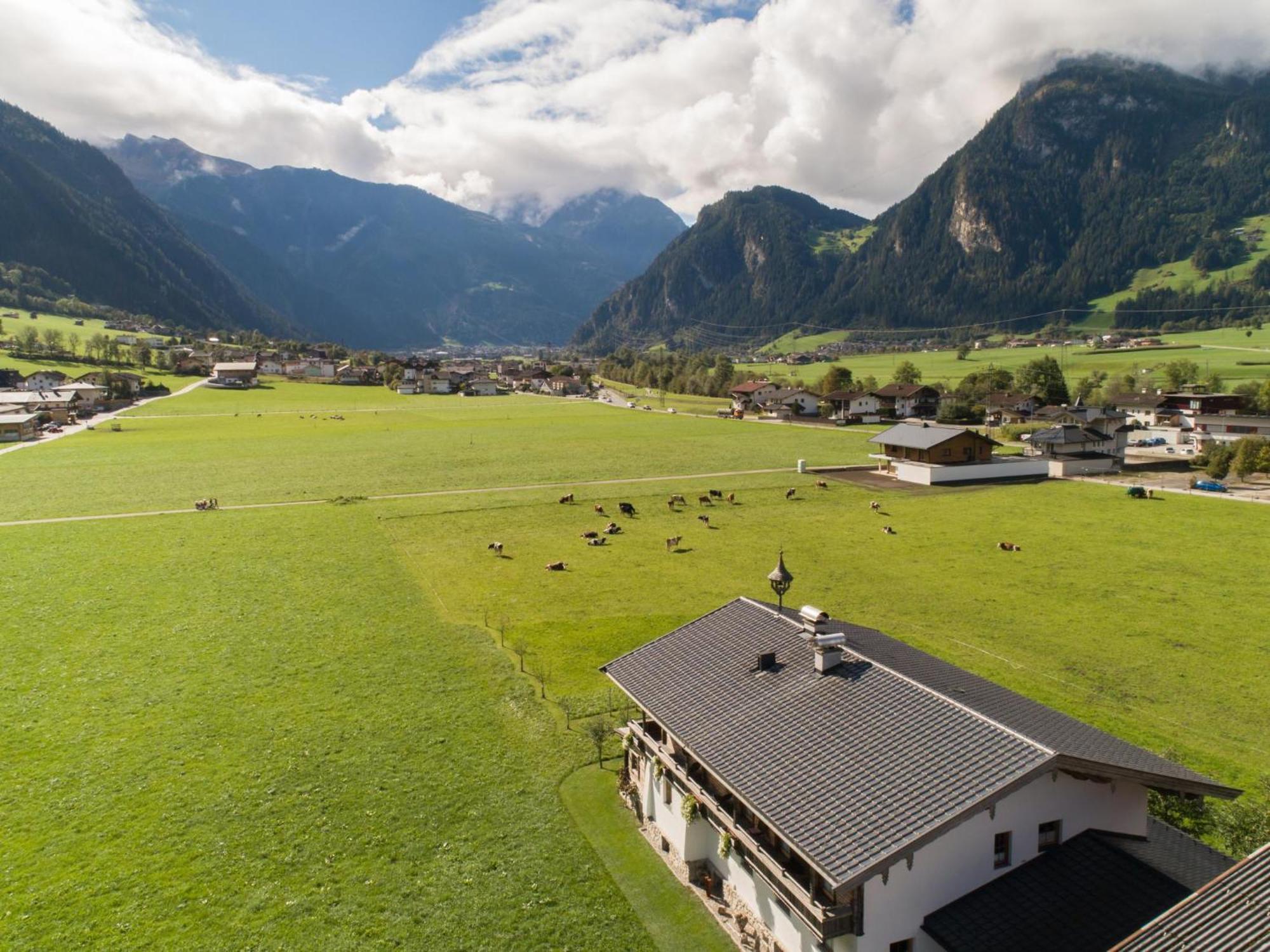 Blick Zum Mayrhofen 齐勒河谷的拉姆绍 外观 照片