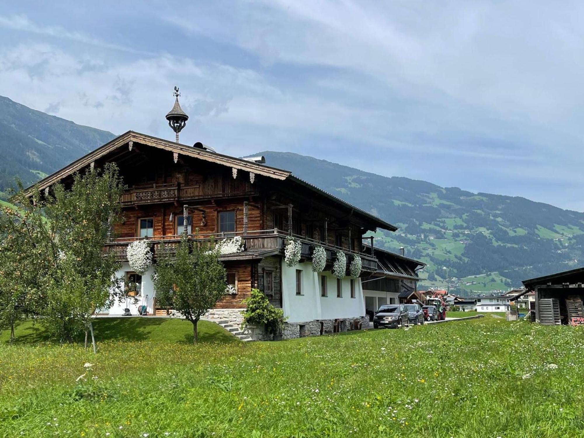 Blick Zum Mayrhofen 齐勒河谷的拉姆绍 外观 照片